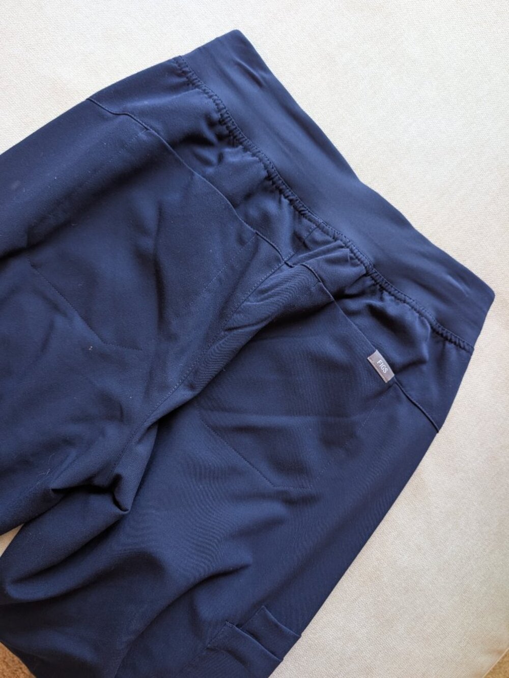 Figs Wide Leg Scrub Set - Picture 4 of 6